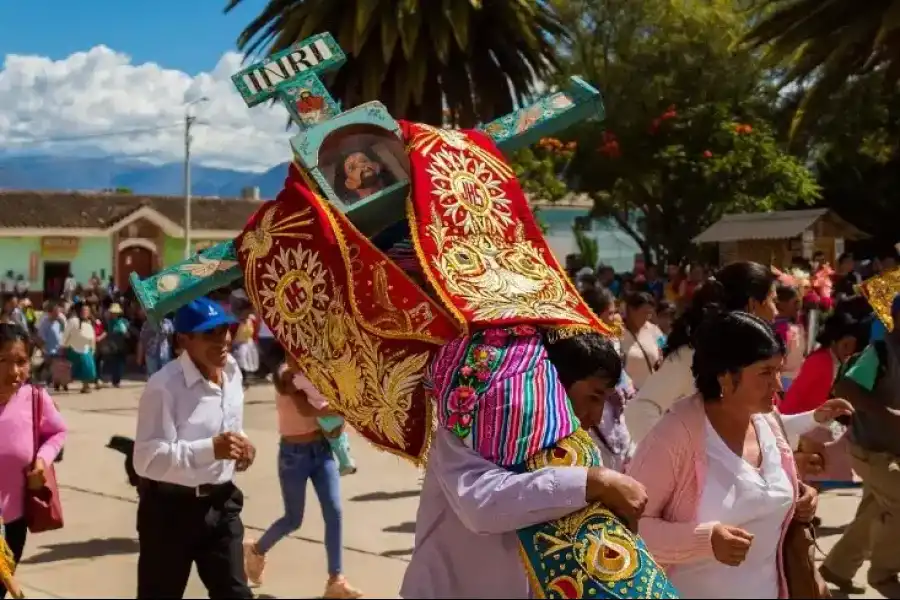 Imagen Fiesta De Las Cruces De Luricocha - Imagen 8