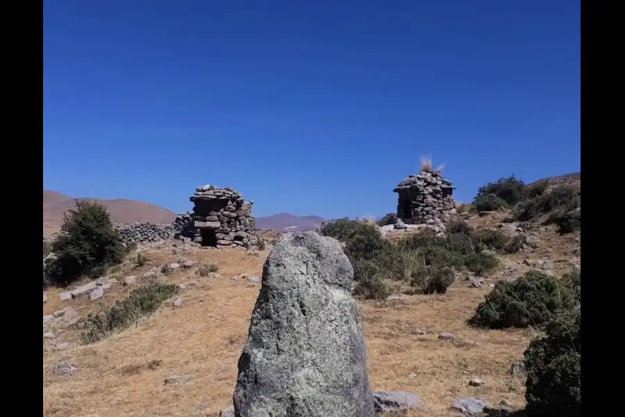 Imagen Sitio Arqueológico De Marcapuchungo - Imagen 6