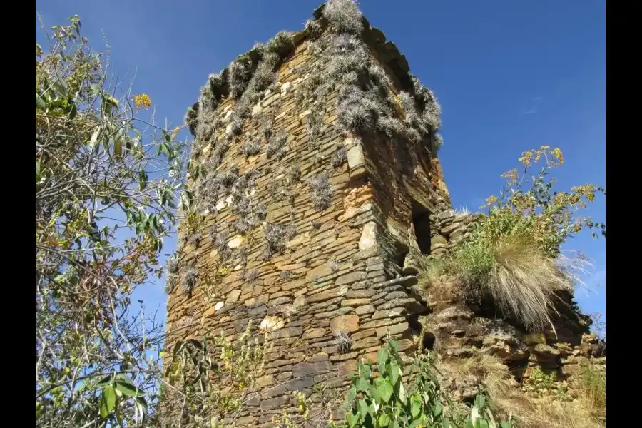 Imagen Sitio Arqueológico De Tambo - Imagen 1