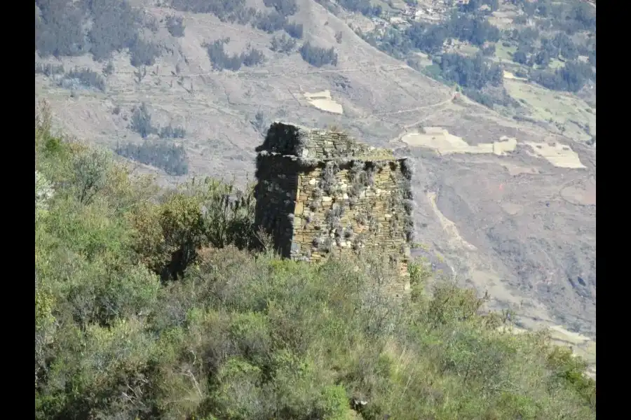 Imagen Sitio Arqueológico De Tambo - Imagen 4