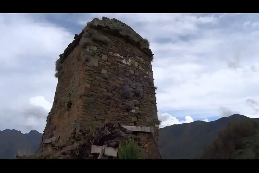 Imagen Sitio Arqueológico De Tambo - Imagen 5