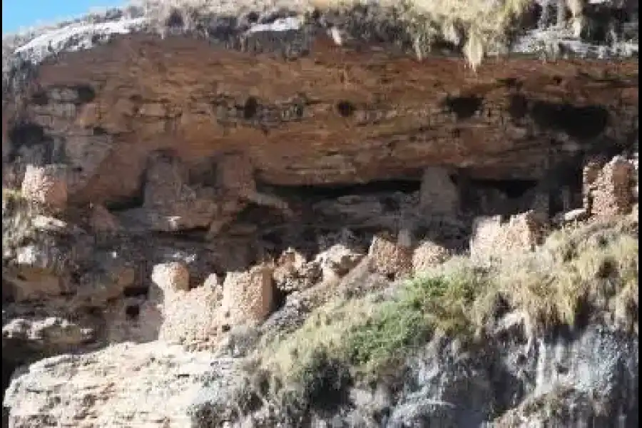 Imagen Sitio Arqueológico De Habas Huiña - Imagen 1