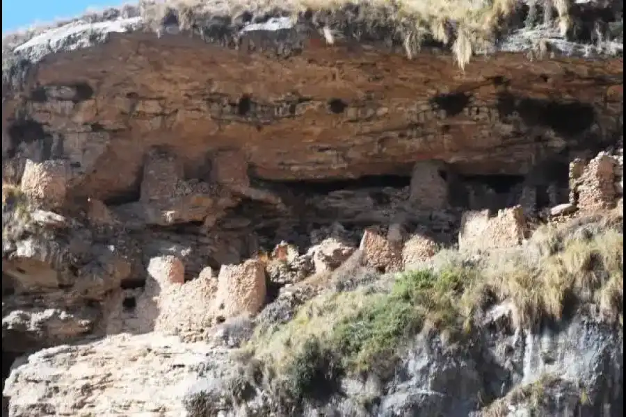 Imagen Sitio Arqueológico De Habas Huiña - Imagen 4