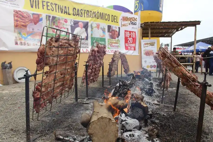 Imagen Festival Del Día Del Chancho Al Palo - Huaral - Imagen 4