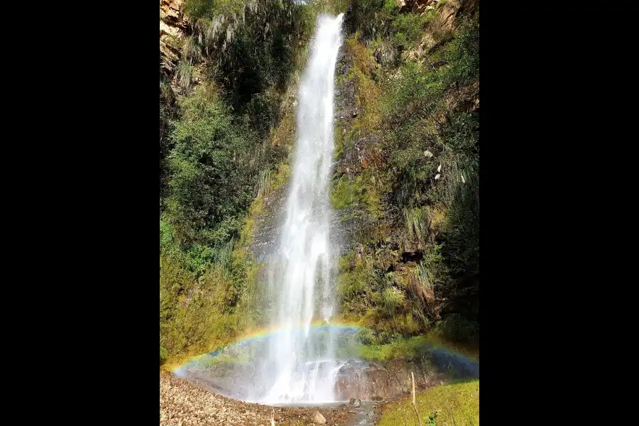 Imagen Catarata Arcoíris De Mutca - Imagen 1