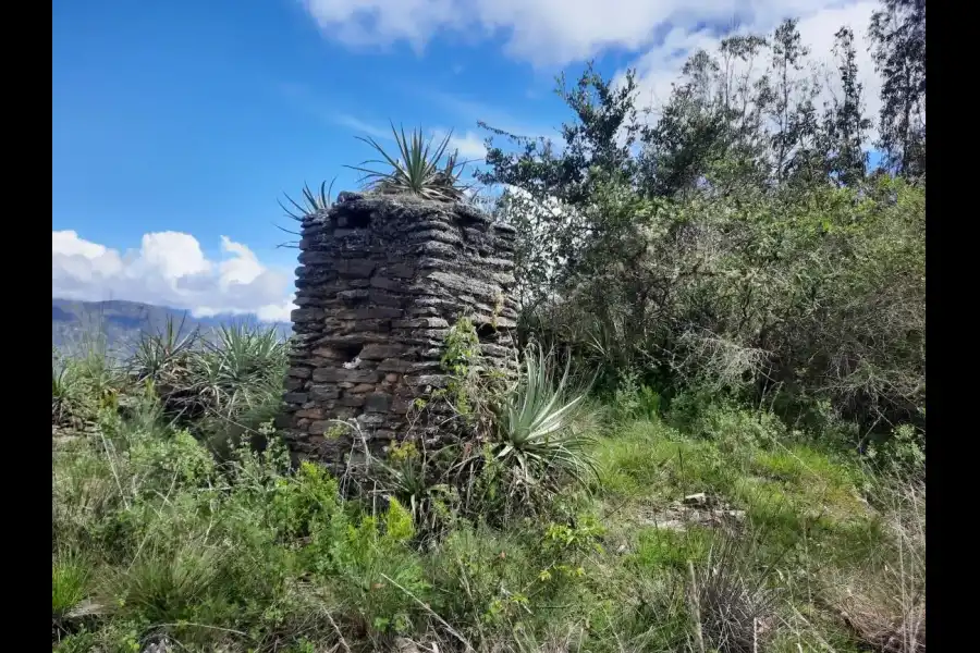 Imagen Sitio Arqueológico De Cruz Punta. - Imagen 1