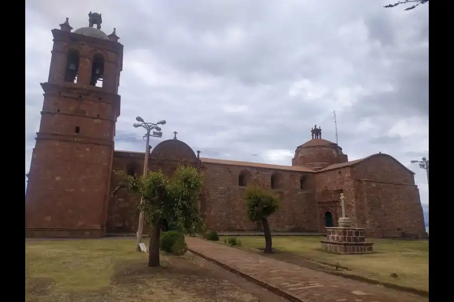 Imagen Templo De Santiago Apóstol O Nuestra Señora Del Rosario - Imagen 6