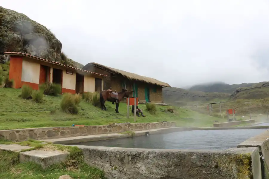 Imagen Baños Termales De Guñoc - Imagen 1