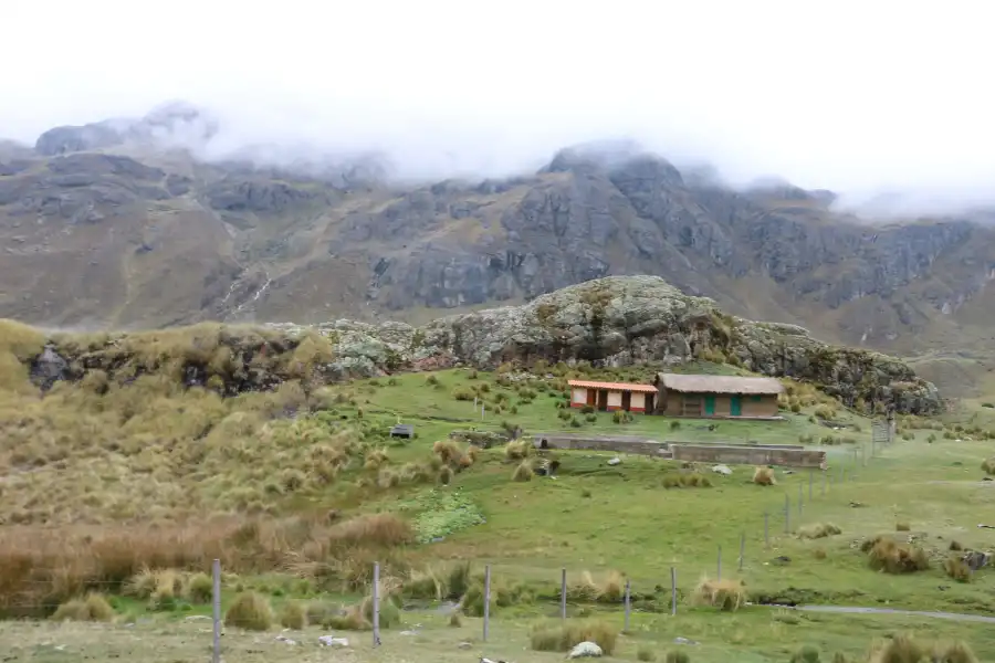 Imagen Baños Termales De Guñoc - Imagen 9