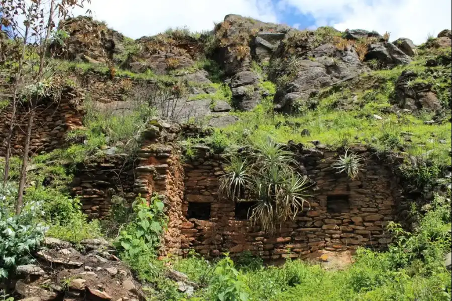 Imagen Sitio Arqueológico De Achashgoto - Imagen 1