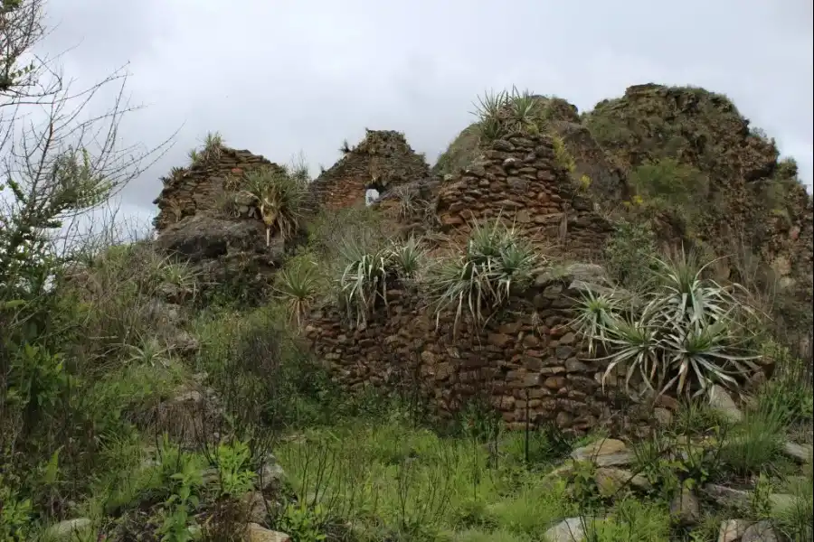 Imagen Sitio Arqueológico De Achashgoto - Imagen 4