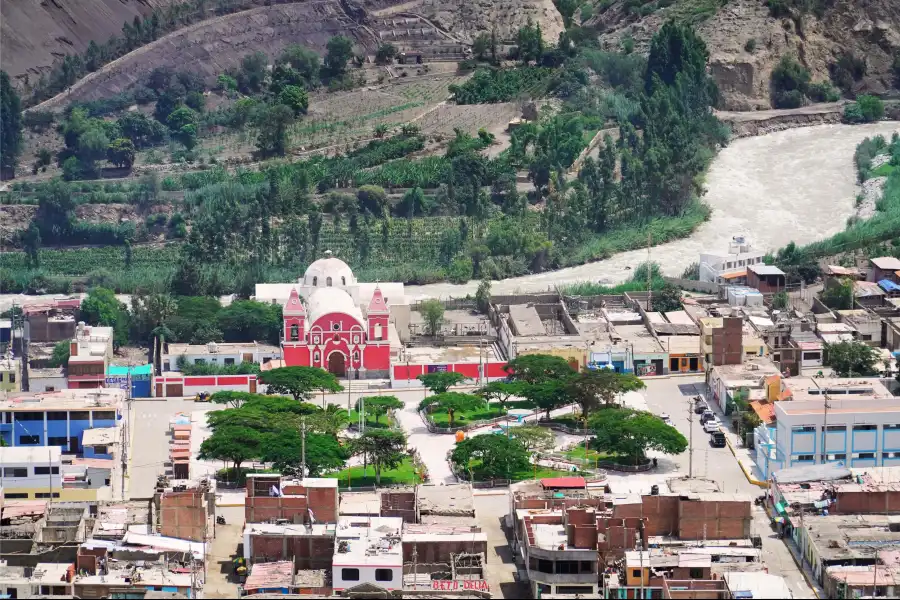 Imagen Pueblo Tradicional De Pacarán - Imagen 3