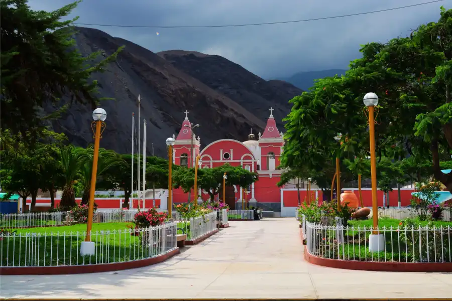 Imagen Pueblo Tradicional De Pacarán - Imagen 5