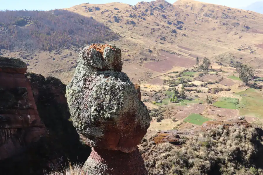 Imagen Bosque De Piedras Los Callejones De La Comunidad Unión Minas. - Imagen 7