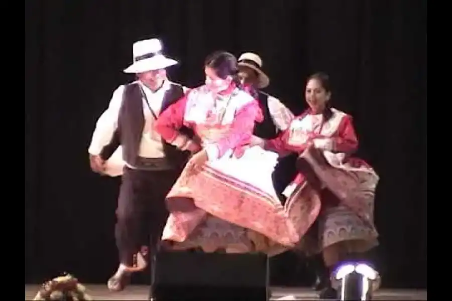 Imagen Danza Huayno O Chuscada Huaracina - Imagen 1