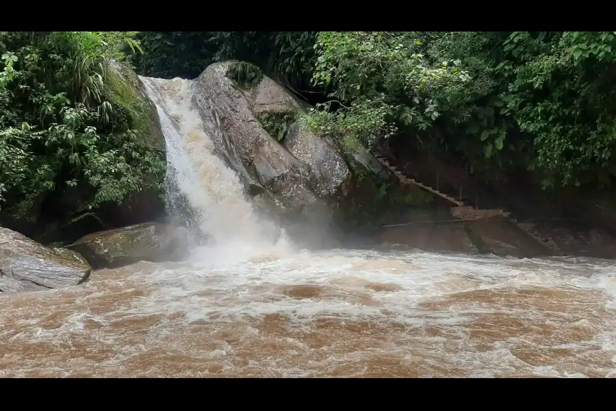 Imagen Cascada De Sabaloyacu 01 - Imagen 1