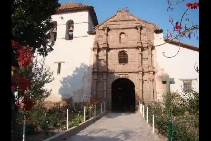 Imagen Templo San Juan Bautista De Huayllabamba - Imagen 1