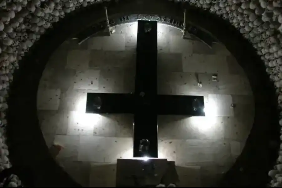 Imagen La Capilla De La Piedad Y El Osario - Imagen 4