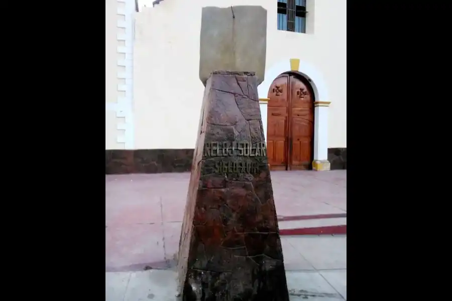 Imagen Reloj Solar Grabado En Piedra. - Imagen 1