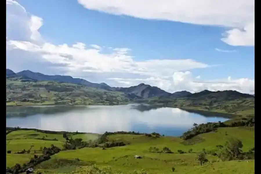 Imagen Laguna De Pumacocha - Laraos - Imagen 3