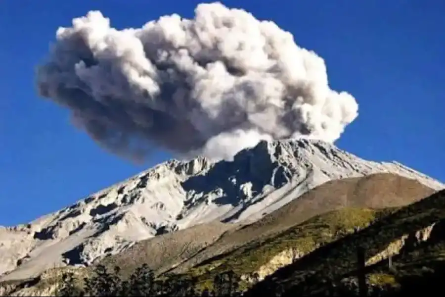 Imagen Volcán Huaynaputina - Imagen 1