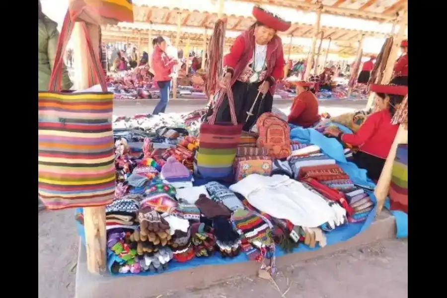 Imagen Feria Tradicional De Chinchero - Imagen 1