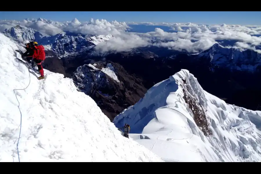 Imagen Nevado Urus - Parque Nacional Huascarán - Imagen 3