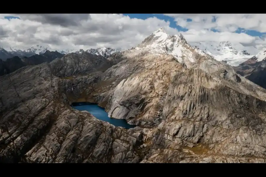 Imagen Laguna Azulcocha - Parque Nacional Huascarán - Imagen 3