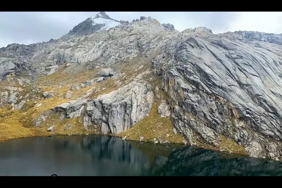 Imagen Laguna Azulcocha - Parque Nacional Huascarán - Imagen 5