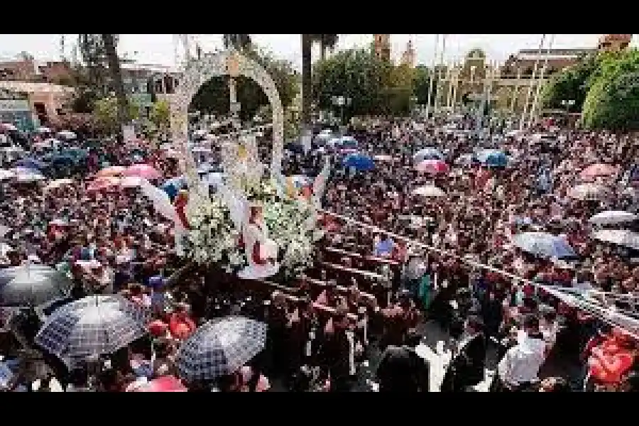 Imagen Fiesta Religiosa De La Santísima Cruz De Chalpón De Motupe - Imagen 3