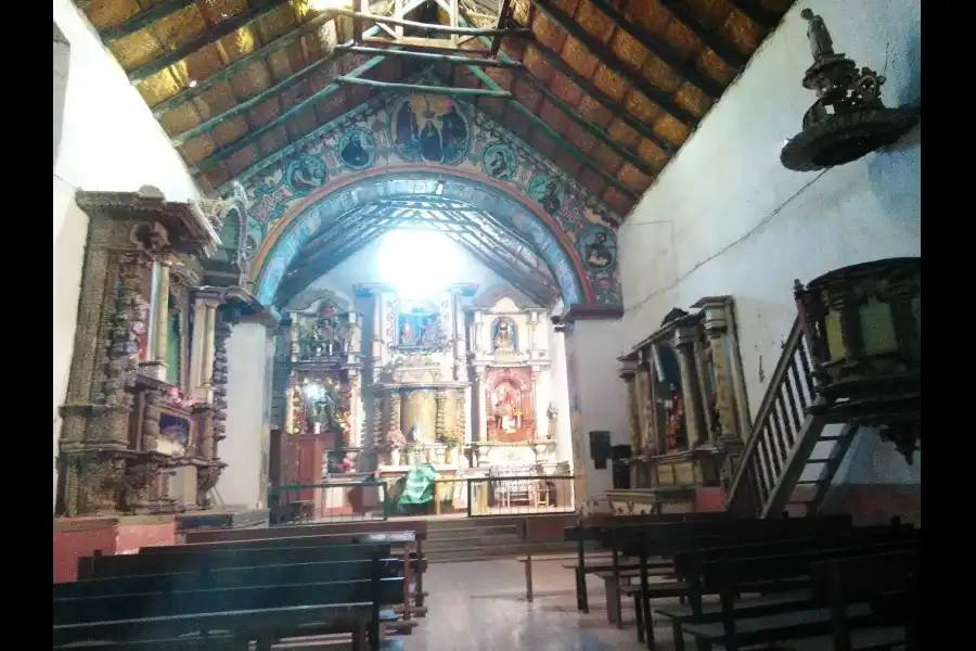 Imagen Iglesia San Andres De Tupicocha - Imagen 1