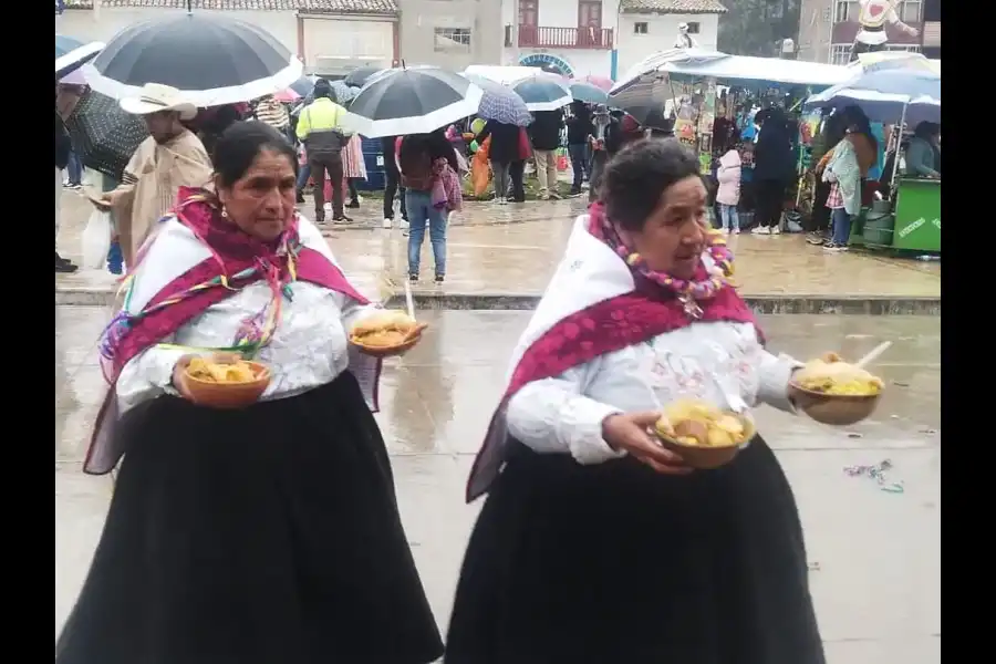 Imagen Pueblo Tradicional De Paca - Imagen 21