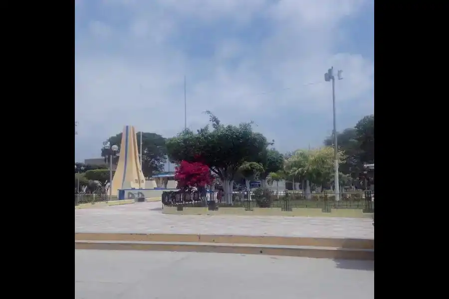 Imagen Plaza De Armas De Zarumilla - Imagen 1